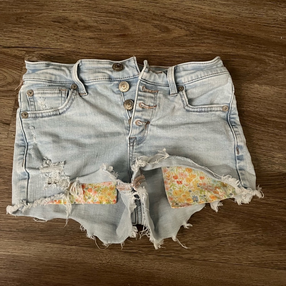 GUC American Eagle Floral Denim Shorts